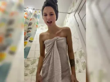 Bongacams Sex Chat of EwaBrown