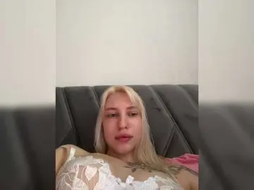 Bongacams Live Porn of EwaBrown