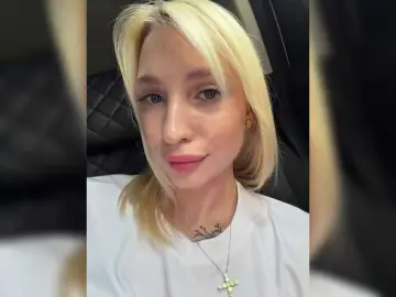 Bongacams Best live sex cam show of EwaBrown