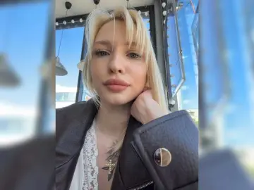 Bongacams Sex Chat of EwaBrown