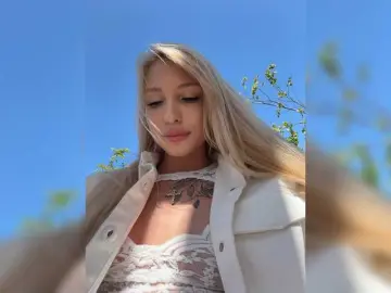 Bongacams Best live sex cam show of EwaBrown