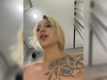 Bongacams Private Sex Chat of EwaBrown