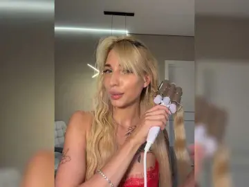 Bongacams Free Live Porn of EwaBrown