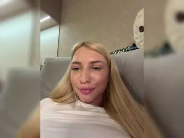 Bongacams Watch Live Sex Cams of EwaBrown