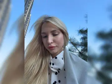 Bongacams Free Porn Cam of EwaBrown