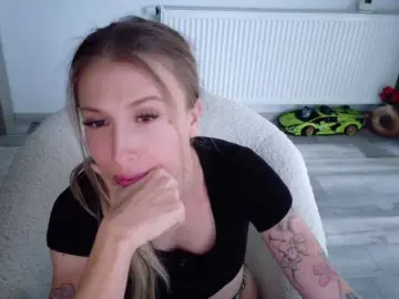 Bongacams Live Sex of DiddySweet1