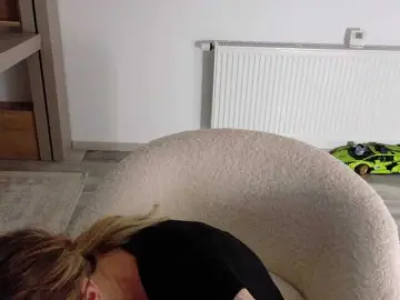 Bongacams Best live sex cam show of DiddySweet1