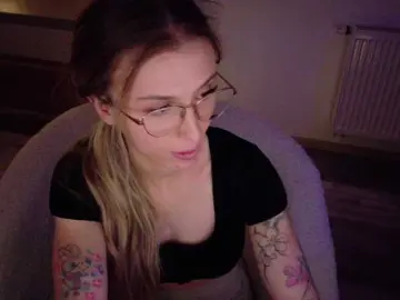 Bongacams Best live sex cam show of DiddySweet1