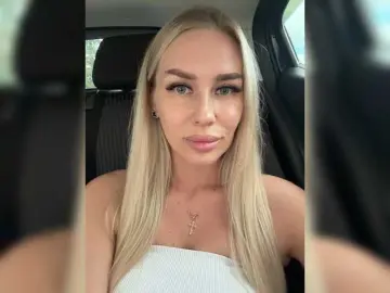 Bongacams Nude Webcam of Lovensesgirl