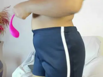 Bongacams Free Porn Cam of sweetemily-x