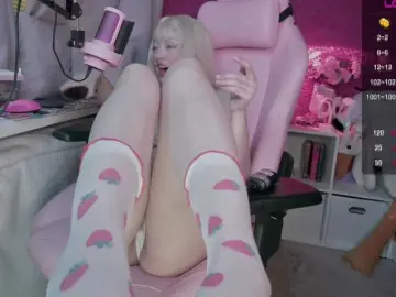 Bongacams Watch Live Sex Cams of BerryBae