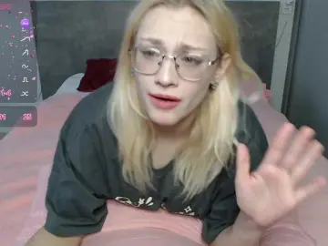 Bongacams Watch Live Sex Cams of Coraline-bush