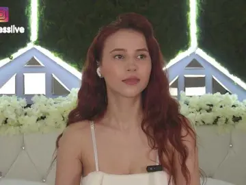 Bongacams Nude Webcam of Greedy-Kim5