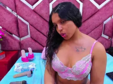 Bongacams Free Live Porn of SquirtDirty