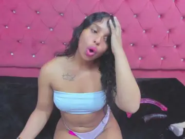 Bongacams Sex Cam of SquirtDirty