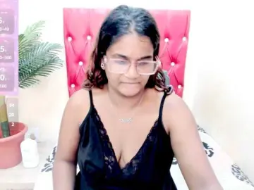 Bongacams Watch Live Sex Cams of strawberrylips