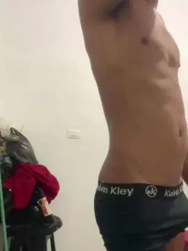 Cam4 Live Sex of Uelingtonmoreno