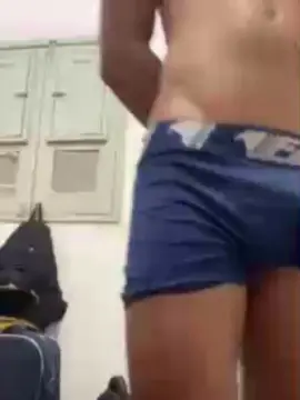 Cam4 Private Sex Chat of Uelingtonmoreno