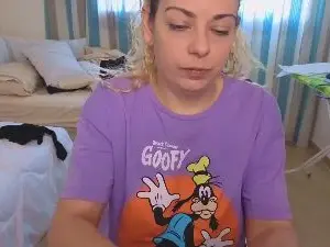 Cam4 Free Porn Cam of Yoli_Morena