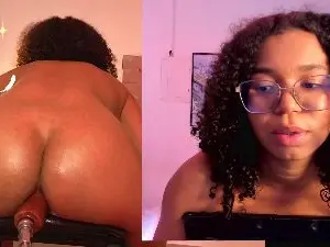 Cam4 Live Porn of MilaHall