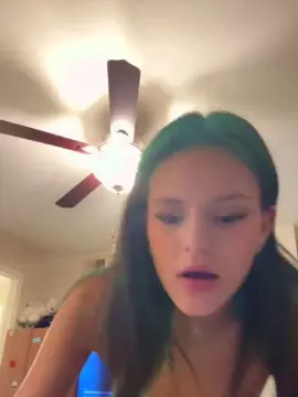Cam4 Nude Webcam of chxrry_b0mbz