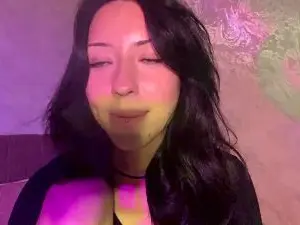 Cam4 Sex Cam of DarcyTokley