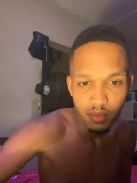 Cam4 Free Porn Cam of young_safado