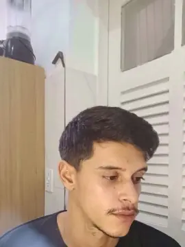 Cam4 Adult Video Chat of GiganteOMenino