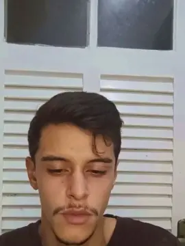 Cam4 Adult Webcam of GiganteOMenino