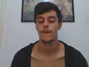 Cam4 Live Porn of GiganteOMenino