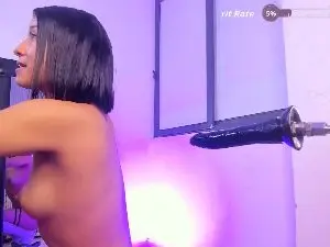 Cam4 Live Sex of KiaraByte