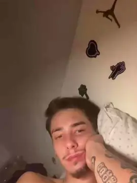 Cam4 Free Live Porn of lokooo7