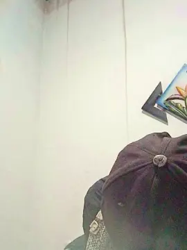 Cam4 Live Sex Cam of Aisacxxxero