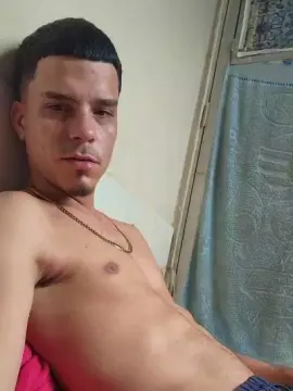 Cam4 Live Porn of Ruanzicari0