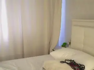 Cam4 Free Live Porn of HarrietDeeks