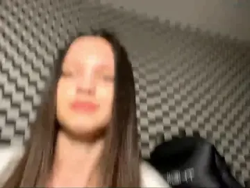 Cam4 Free Live Porn of CristineKostic