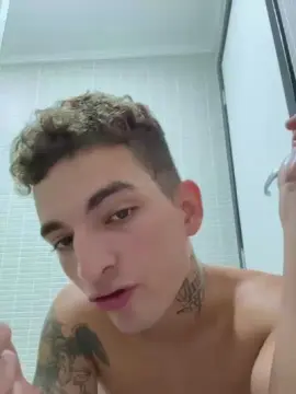 Cam4 Free Live Porn of pietrolutchero