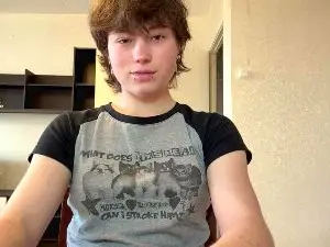 Cam4 Adult Webcam of HedyLombardino