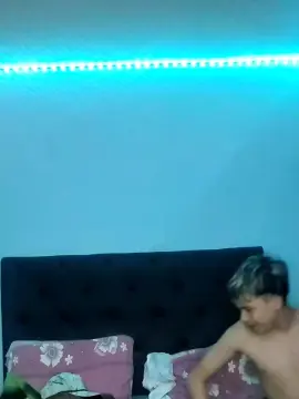 Cam4 Sex Cam of Dervis74288