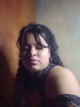 Cam4 Free Live Porn of curlysexy22