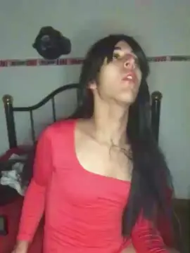 Cam4 Free Live Porn of emmy_femboy