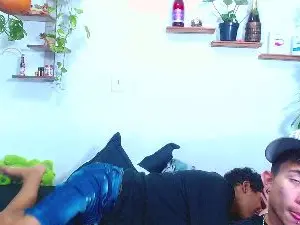 Cam4 Private Sex Chat of Lunar_Boys