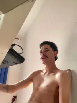 Cam4 Free Porn Cam of branquinho62go
