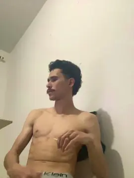 Cam4 Nude Webcam of branquinho62go