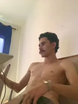 Cam4 Live Porn of branquinho62go