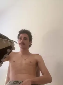 Cam4 Free Porn Cam of branquinho62go