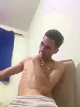 Cam4 Live Sex Cam of branquinho62go