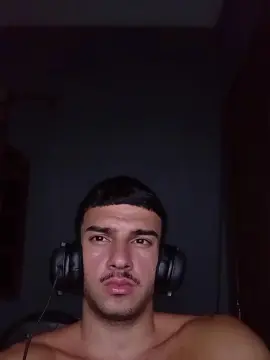 Cam4 Live Porn of robsonhaha