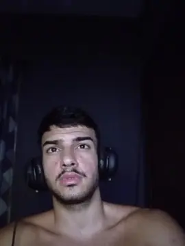 Cam4 Live Sex Cam of robsonhaha