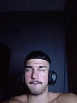 Cam4 Live Sex Cam of robsonhaha